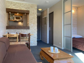 Confort : Appartement 2 pièces pour 4 pers. au coeur de la station, balcon, Wi-Fi - FR-1-634-25